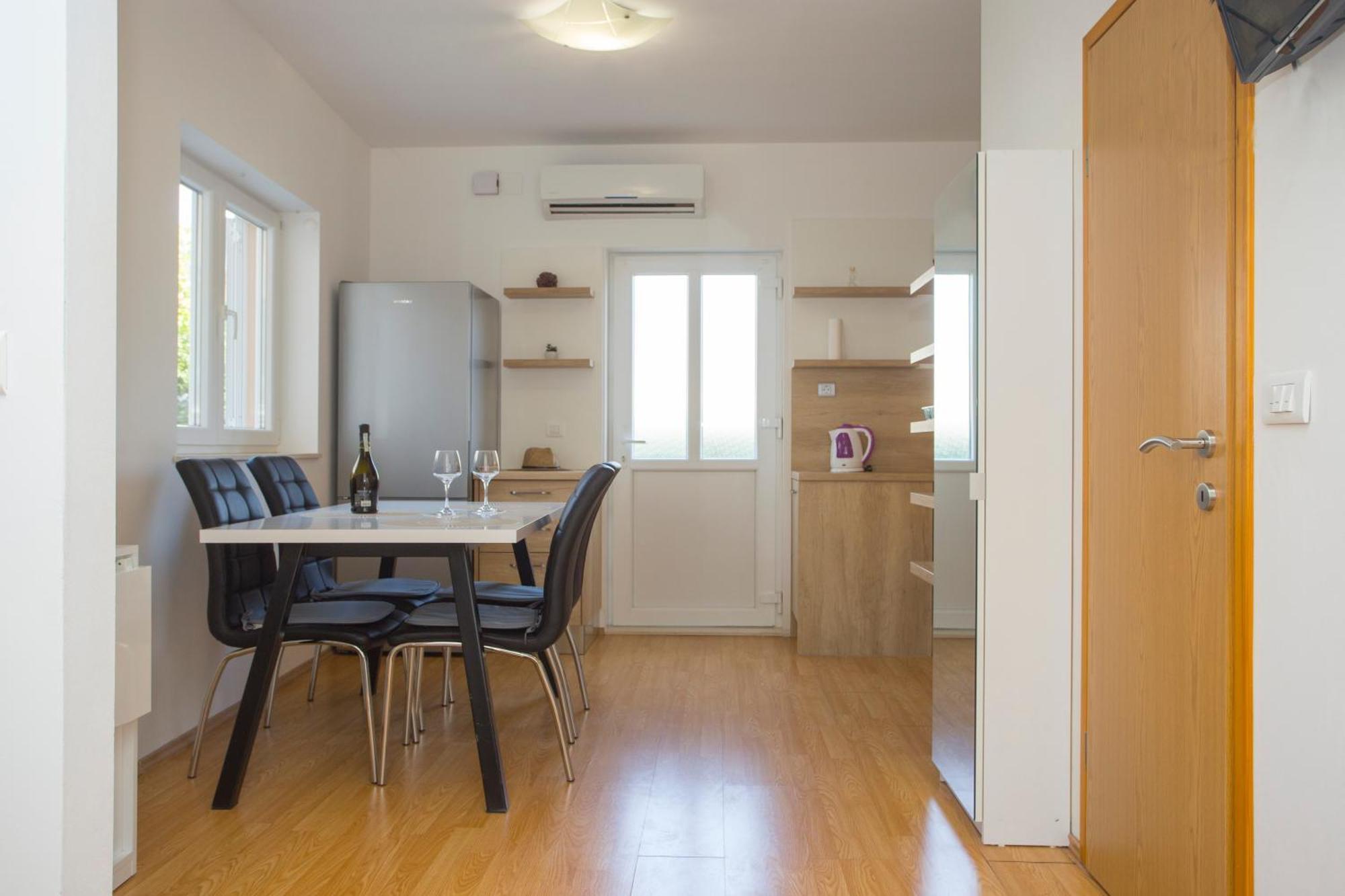 Apartment Adria สปลิท ภายนอก รูปภาพ