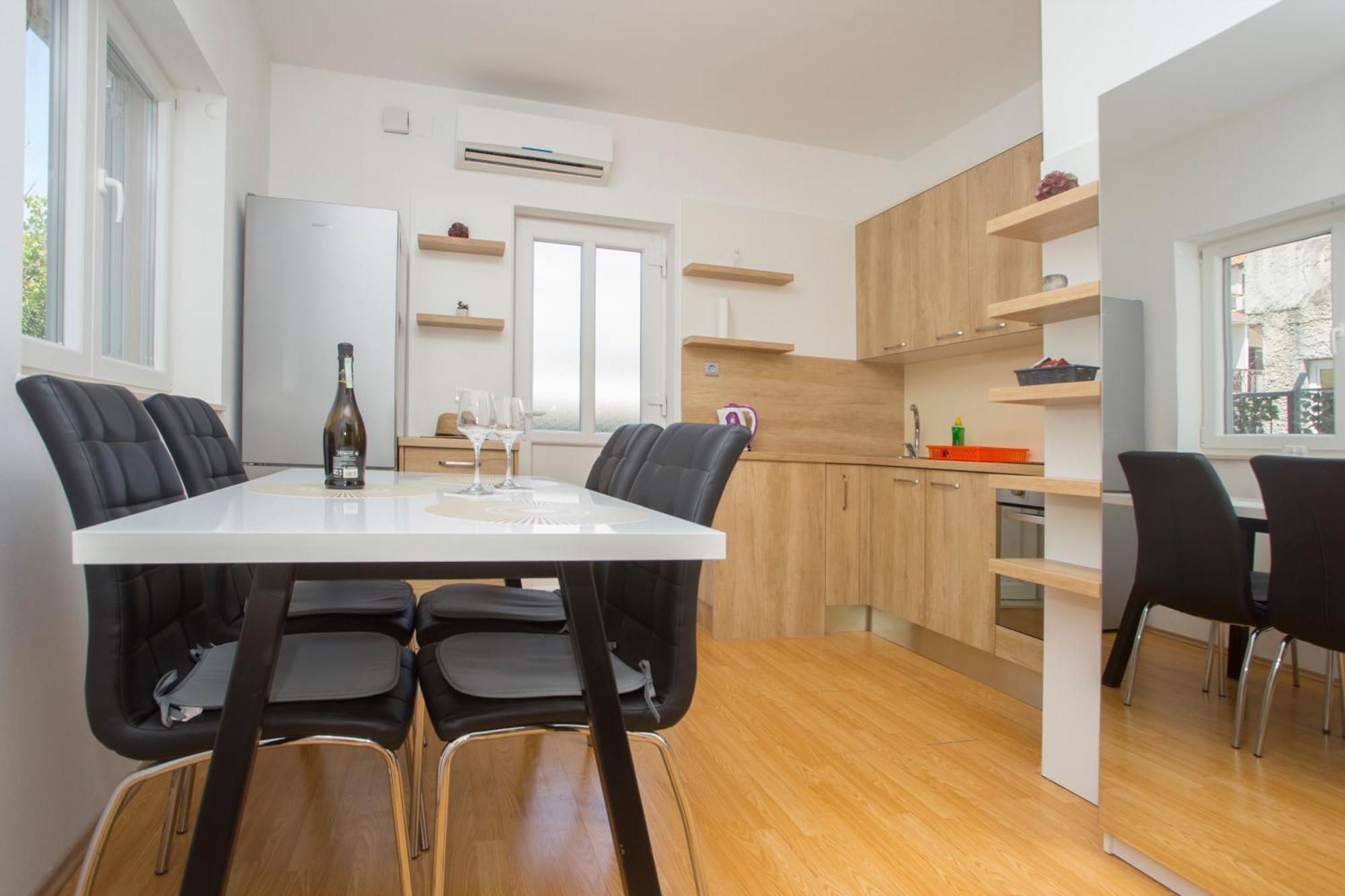 Apartment Adria สปลิท ภายนอก รูปภาพ